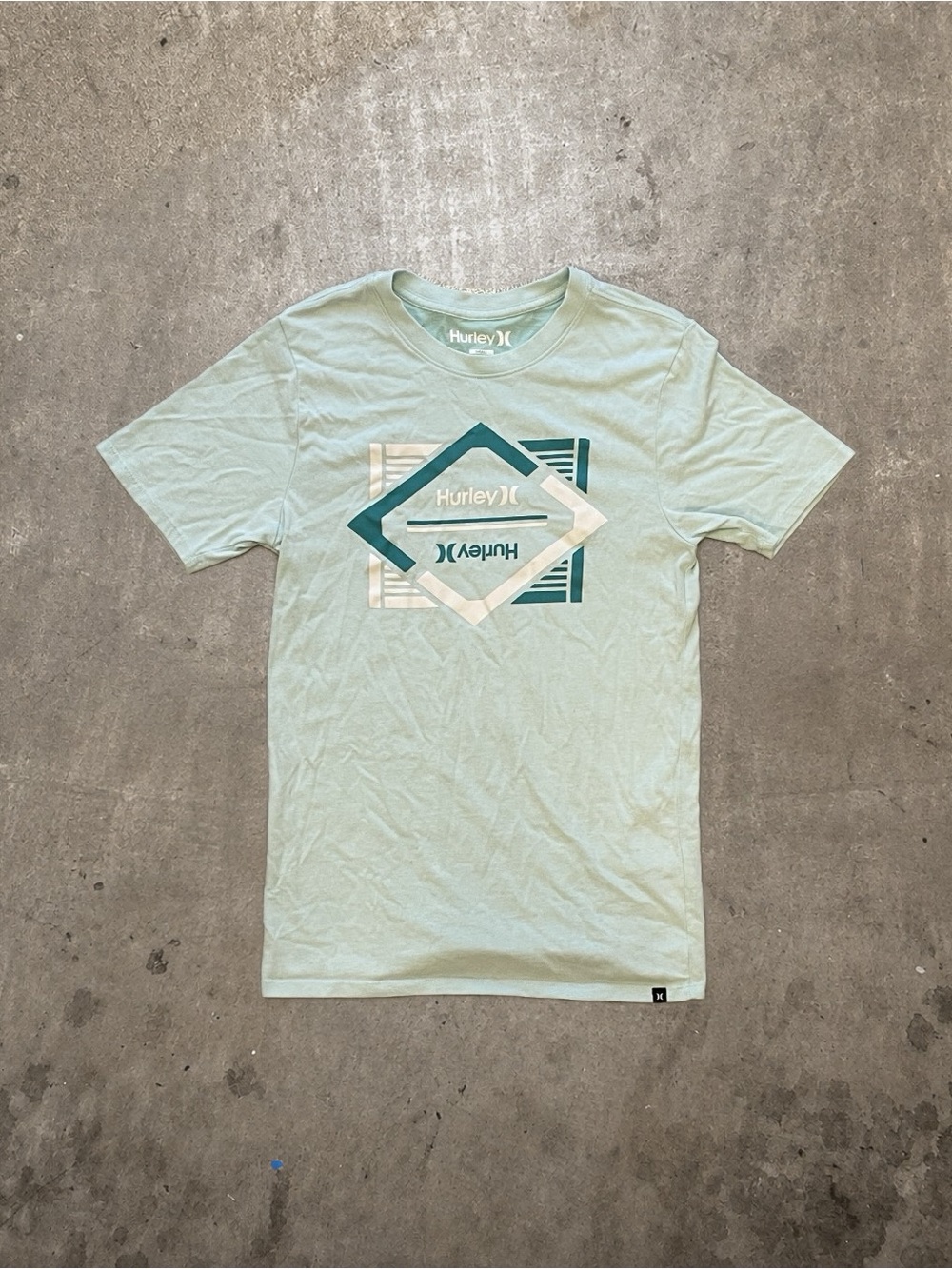 HURLEY X NIKE DRI-FIT GRAPHIC LOGO T-SHIRT LIGHT BLUE S